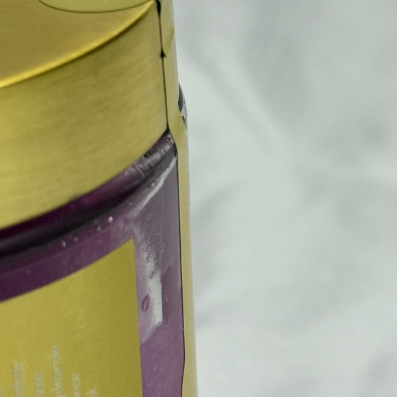 TRULY Bubble Butt Jelly Body Scrub - 6 oz FULL SIZE **NEW** - Picture 2 of 3